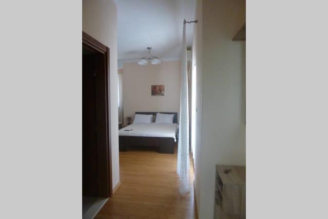 Roman Gardens Studio Apartment Risan Bagian luar foto